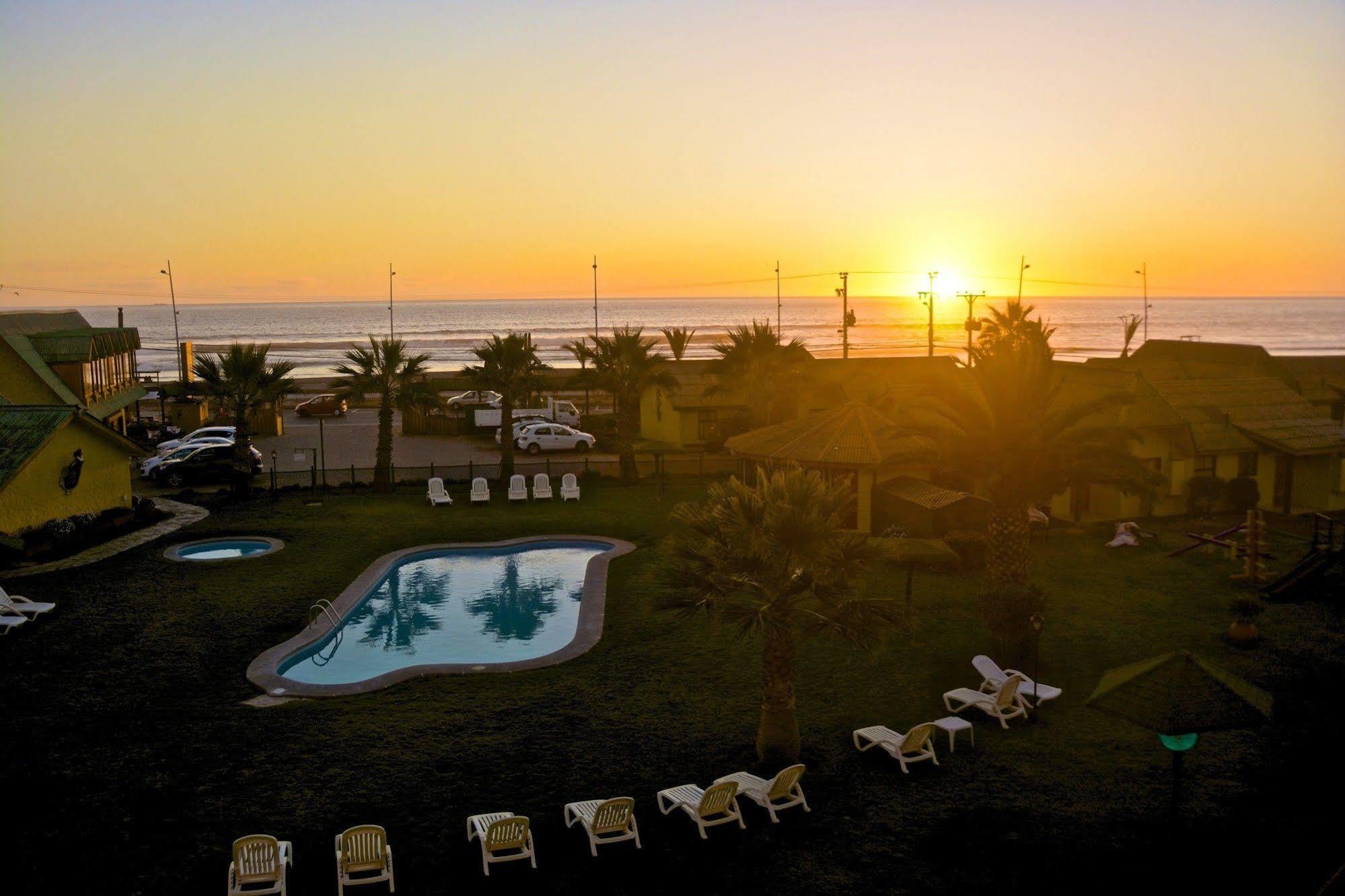 Hotel Y Cabanas Mar De Ensueno La Serena Extérieur photo